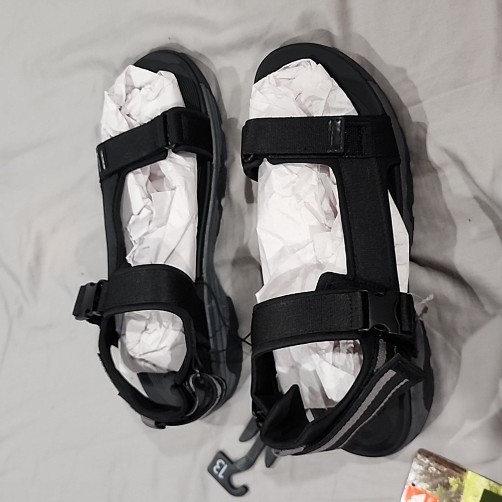 NWT men sandals size 13 black - Picture 7 of 9